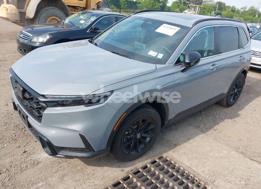 Photo 2 of 2025 Honda Cr-v HYBRID SPORT (VIN 5J6RS6H58SL023901)