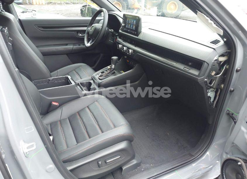 Photo 5 of 2025 Honda Cr-v HYBRID SPORT-L (VIN 5J6RS6H82SL020650)