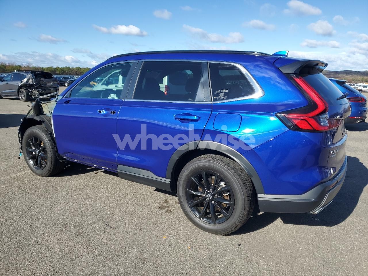Photo 2 of 2025 HONDA CR-V SPORT-L (VIN 5J6RS6H83SL011617)