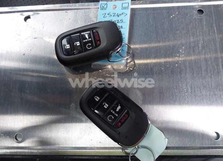 Photo 11 of 2025 Honda Cr-v HYBRID SPORT-L (VIN 5J6RS6H88SL026632)