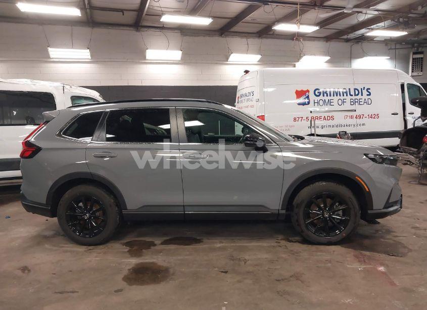 Photo 13 of 2025 Honda Cr-v HYBRID SPORT-L (VIN 5J6RS6H89SL020628)