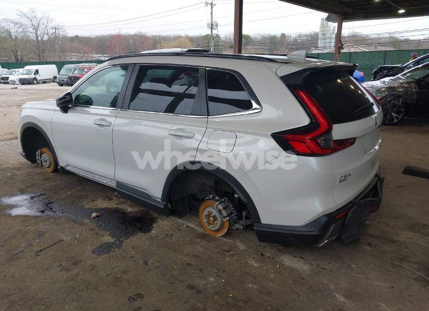 Photo 3 of 2025 Honda Cr-v HYBRID SPORT-L (VIN 5J6RS6H8XSL001649)