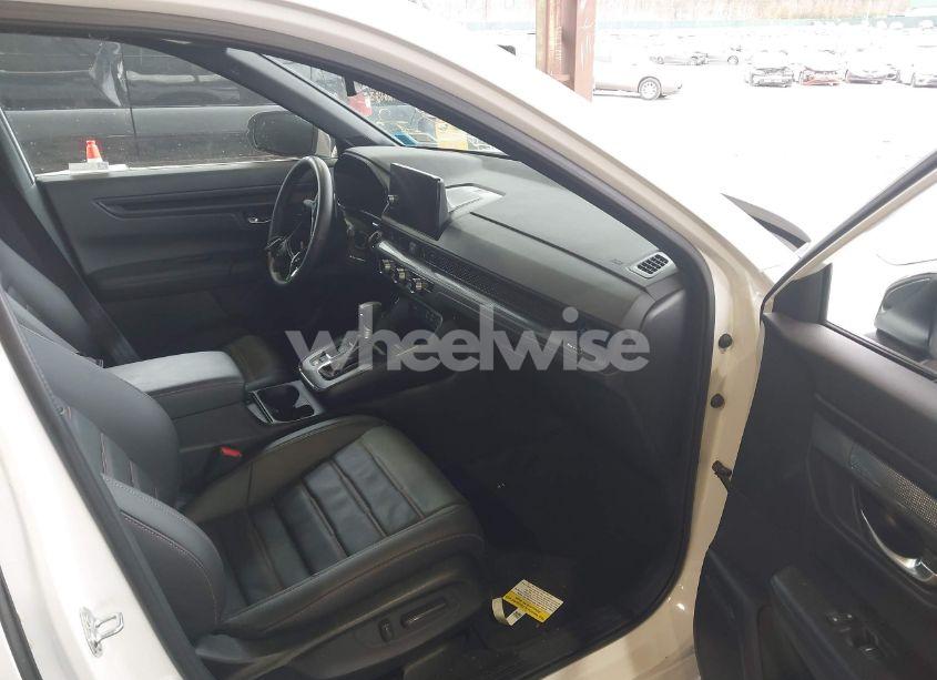 Photo 5 of 2025 Honda Cr-v HYBRID SPORT-L (VIN 5J6RS6H8XSL001649)