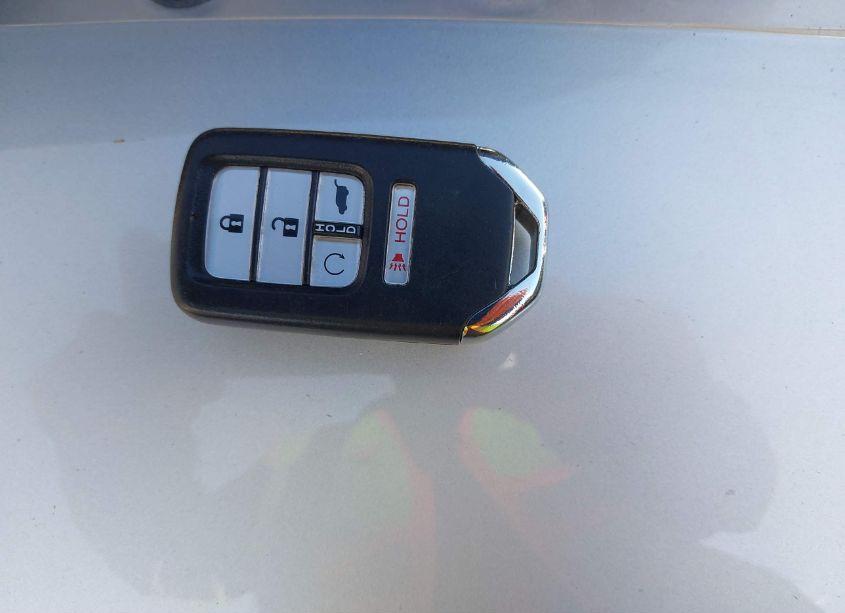 Photo 11 of 2022 Honda Cr-v HYBRID TOURING (VIN 5J6RT6H90NL042432)