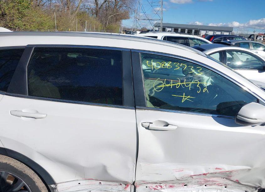 Photo 13 of 2022 Honda Cr-v HYBRID TOURING (VIN 5J6RT6H90NL042432)