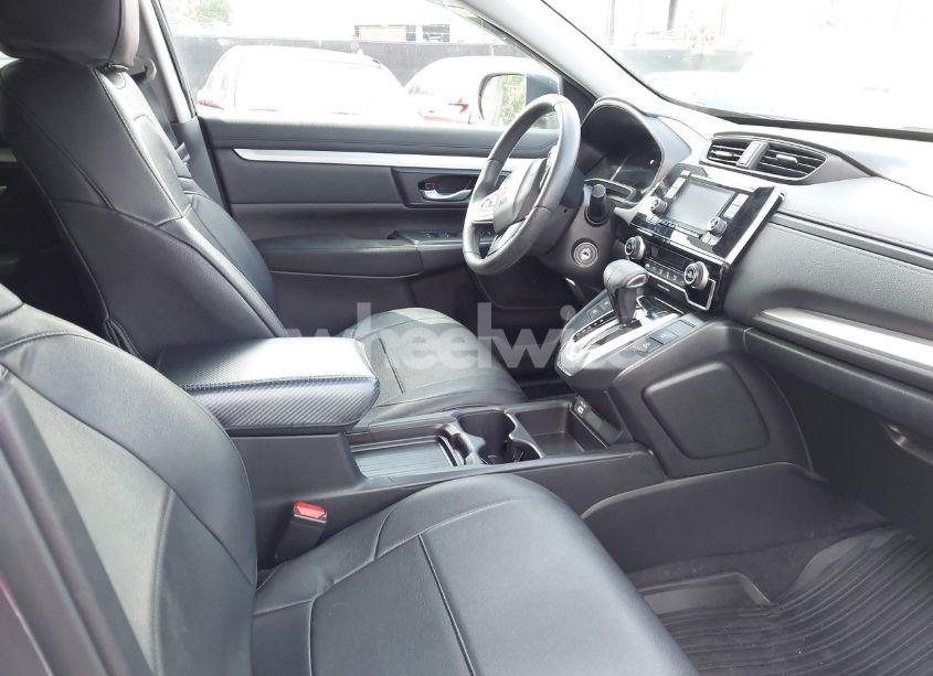 Photo 5 of 2020 Honda Cr-v 2WD LX (VIN 5J6RW1H22LA006540)