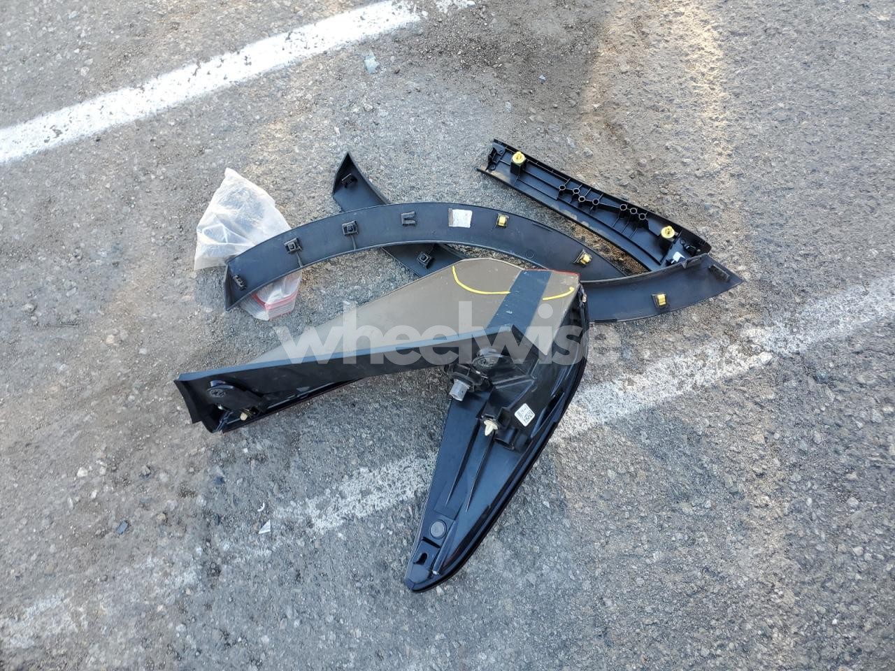 Photo 12 of 2020 HONDA CR-V EX (VIN 5J6RW1H51LA006801)