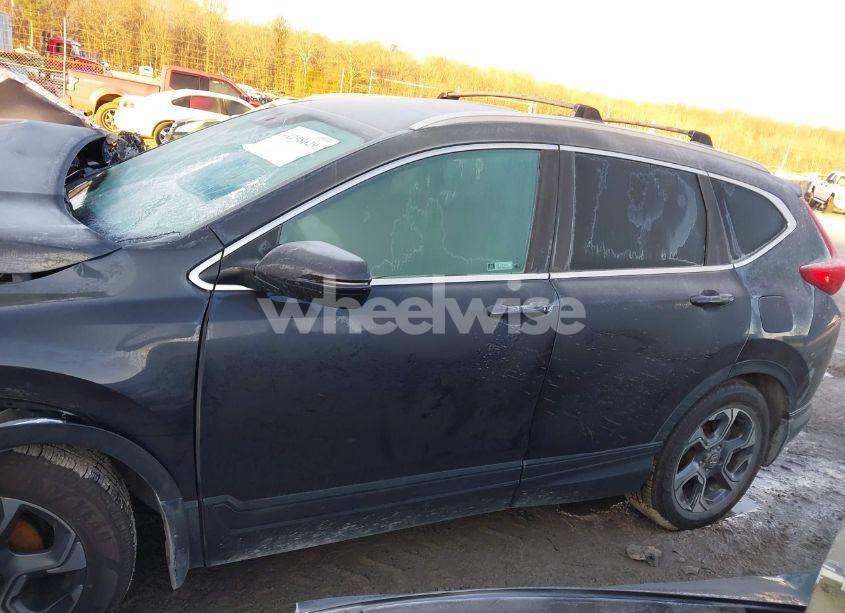 Photo 14 of 2019 Honda Cr-v EX (VIN 5J6RW1H53KA013778)