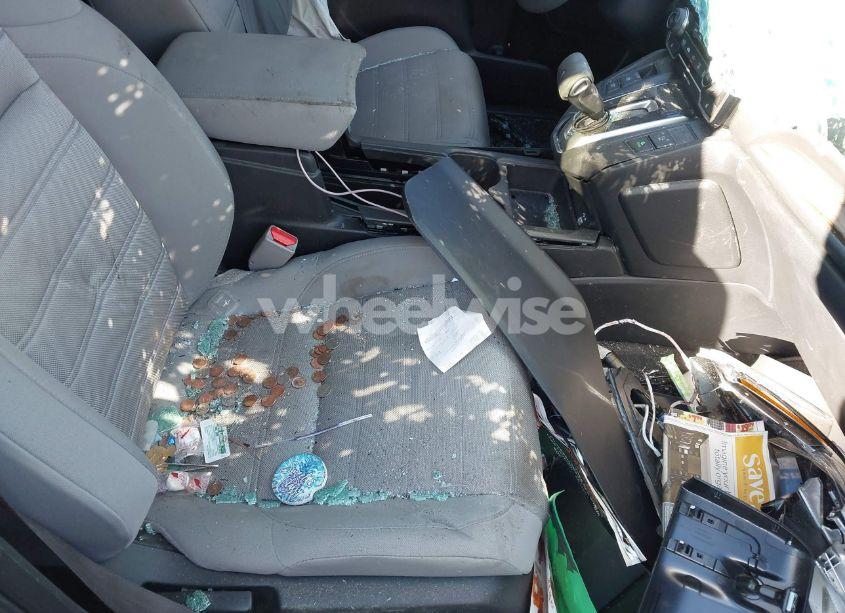 Photo 5 of 2022 Honda Cr-v 2WD EX (VIN 5J6RW1H53NA010674)