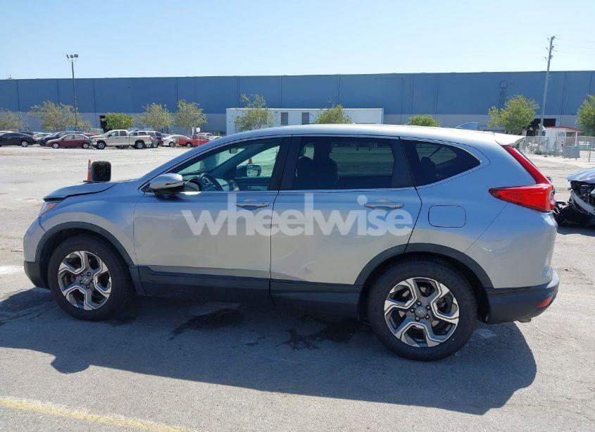 Photo 15 of 2018 Honda Cr-v EX (VIN 5J6RW1H56JA001798)