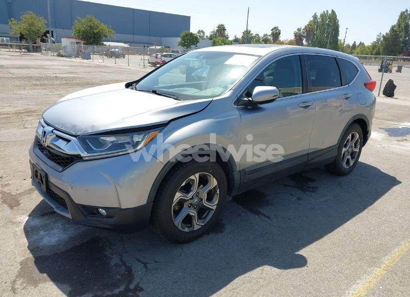 Photo 2 of 2018 Honda Cr-v EX (VIN 5J6RW1H56JA001798)