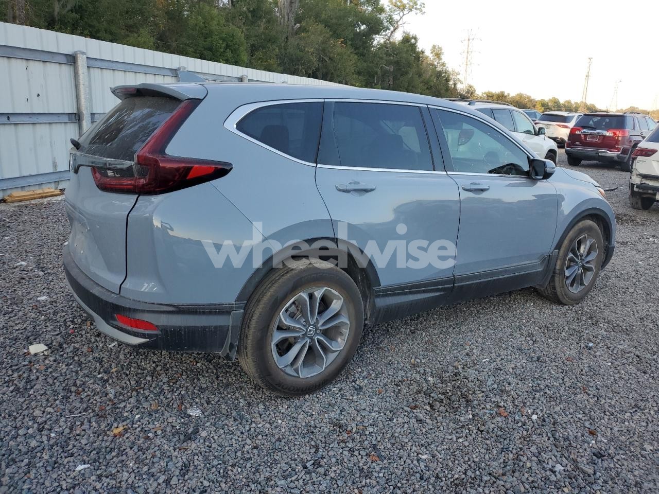 Photo 3 of 2022 HONDA CR-V EX (VIN 5J6RW1H5XNA019386)
