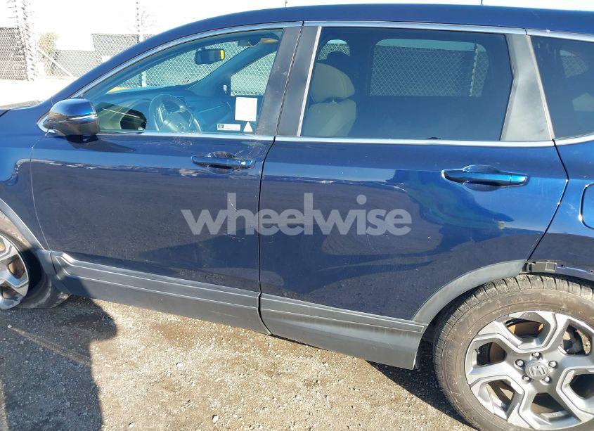 Photo 15 of 2018 Honda Cr-v EX-L/EX-L NAVI (VIN 5J6RW1H81JA007891)