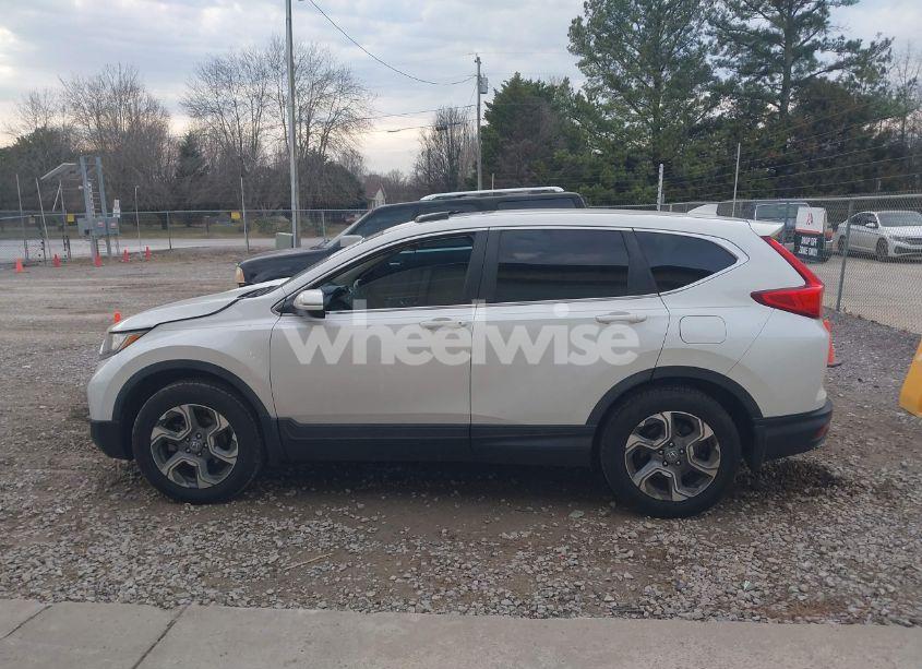 Photo 14 of 2018 Honda Cr-v EX-L/EX-L NAVI (VIN 5J6RW1H83JL003233)