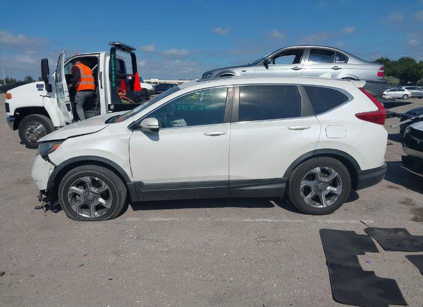 Photo 15 of 2018 Honda Cr-v EX-L/EX-L NAVI (VIN 5J6RW1H84JL004066)