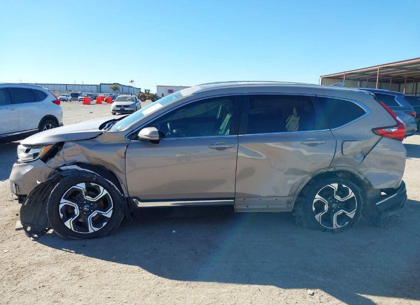 Photo 15 of 2018 Honda Cr-v TOURING (VIN 5J6RW1H98JL008601)