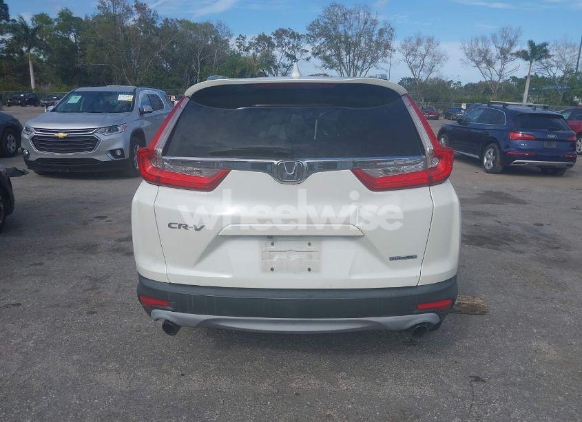 Photo 16 of 2018 Honda Cr-v TOURING (VIN 5J6RW1H99JL005979)