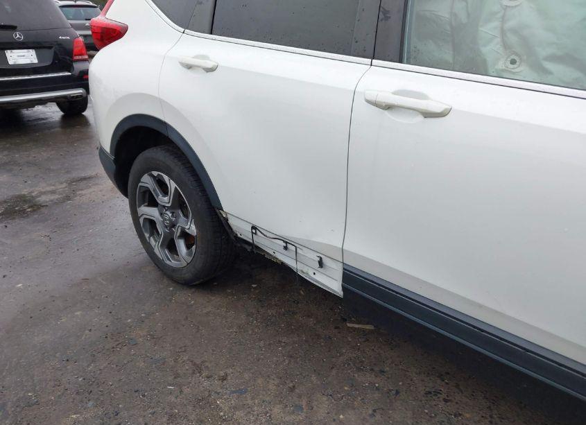 Photo 6 of 2018 Honda Cr-v EX (VIN 5J6RW2H55JL028128)