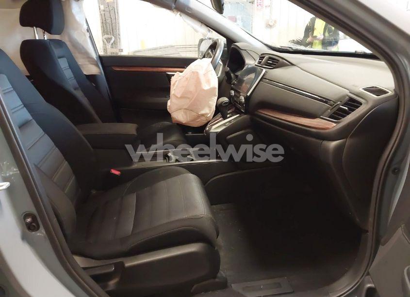 Photo 5 of 2021 Honda Cr-v AWD EX (VIN 5J6RW2H55ML006828)