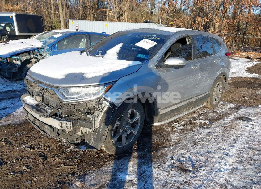 Photo 2 of 2019 Honda Cr-v EX (VIN 5J6RW2H56KA008953)