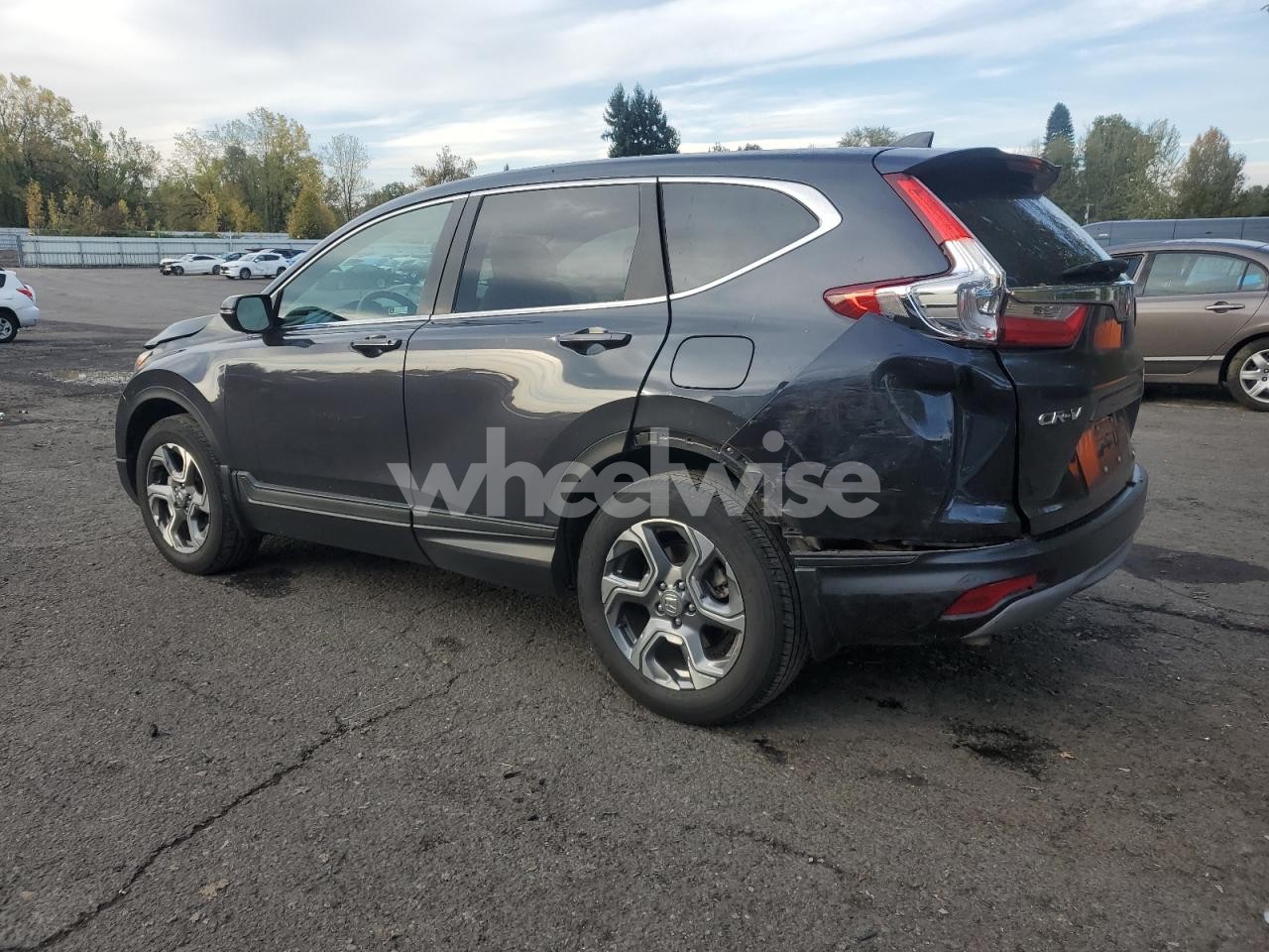 Photo 2 of 2019 HONDA CR-V EX (VIN 5J6RW2H57KA010176)