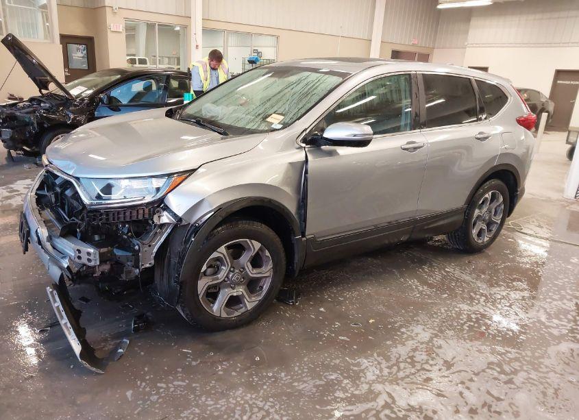 Photo 2 of 2017 Honda Cr-v EX (VIN 5J6RW2H58HL022575)