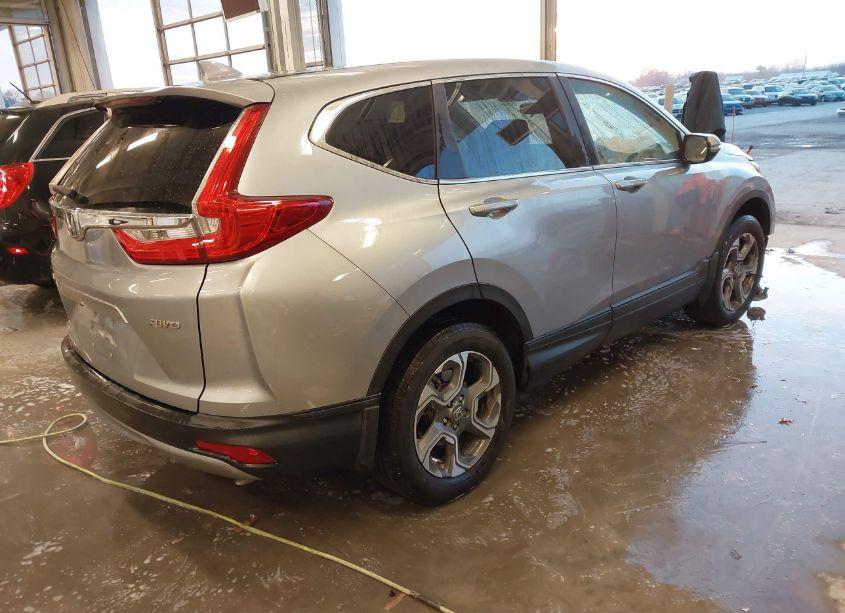 Photo 4 of 2017 Honda Cr-v EX (VIN 5J6RW2H58HL022575)