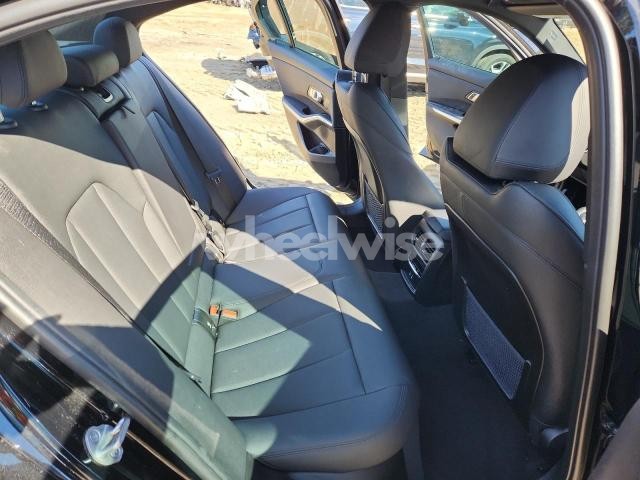 Photo 4 of 2021 BMW 330XI (VIN 5J6RW2H82KL036117)