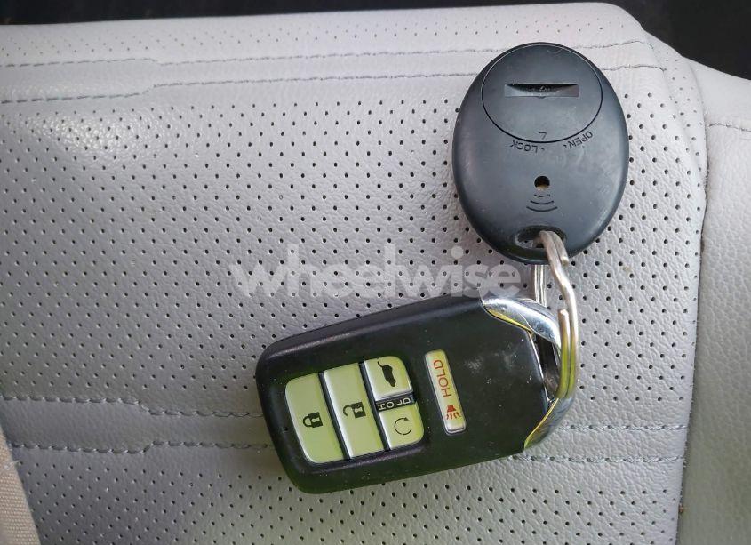 Photo 11 of 2019 Honda Cr-v EX-L (VIN 5J6RW2H83KA021203)