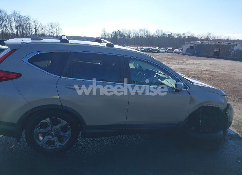 Photo 13 of 2018 Honda Cr-v EX-L/EX-L NAVI (VIN 5J6RW2H85JL024994)