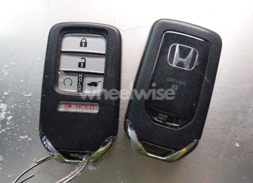 Photo 11 of 2017 Honda Cr-v (VIN 5J6RW2H8XHL062571)