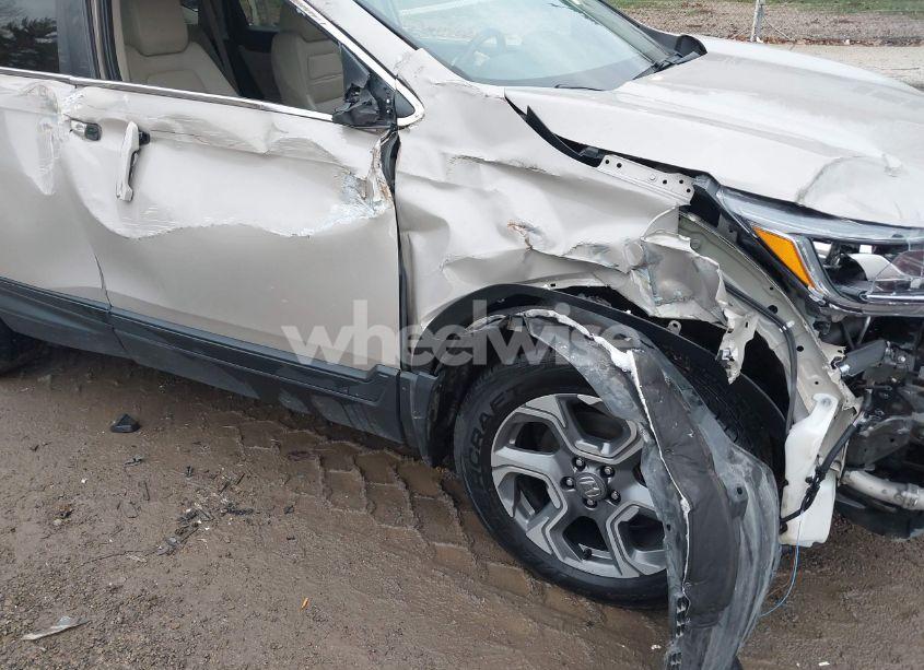 Photo 18 of 2017 Honda Cr-v (VIN 5J6RW2H8XHL062571)