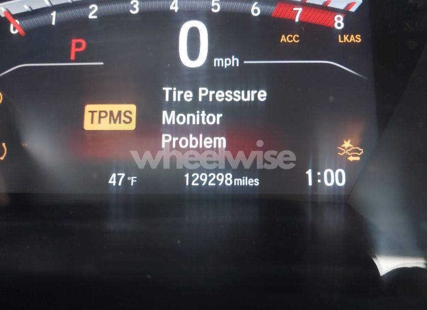 Photo 16 of 2019 Honda Cr-v TOURING (VIN 5J6RW2H90KL010110)