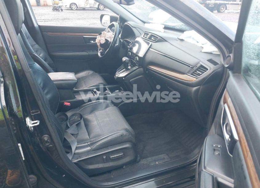 Photo 5 of 2019 Honda Cr-v TOURING (VIN 5J6RW2H90KL010110)