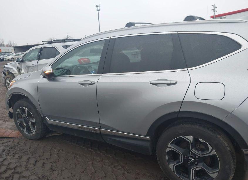 Photo 14 of 2017 Honda Cr-v TOURING (VIN 5J6RW2H91HL012974)