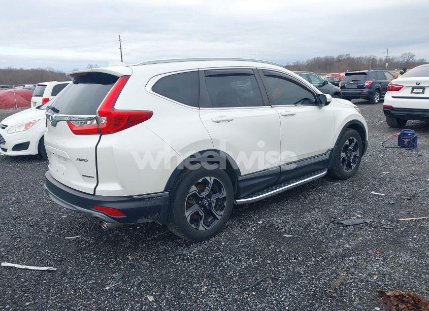 Photo 4 of 2019 Honda Cr-v TOURING (VIN 5J6RW2H94KL003791)