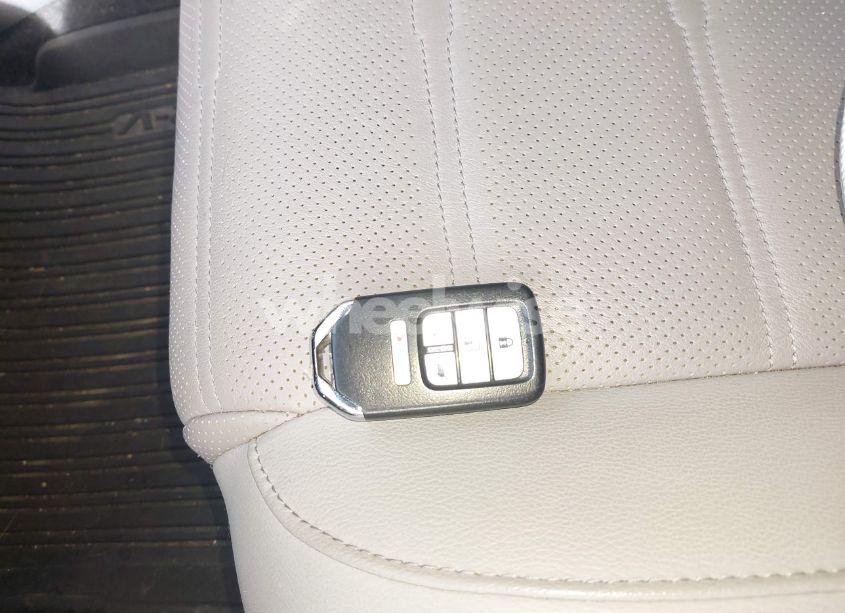 Photo 11 of 2017 Honda Cr-v TOURING (VIN 5J6RW2H95HL033603)