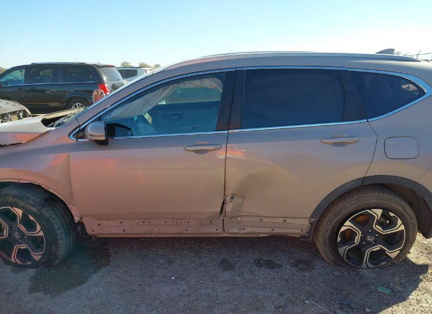 Photo 13 of 2018 Honda Cr-v TOURING (VIN 5J6RW2H96JL004018)