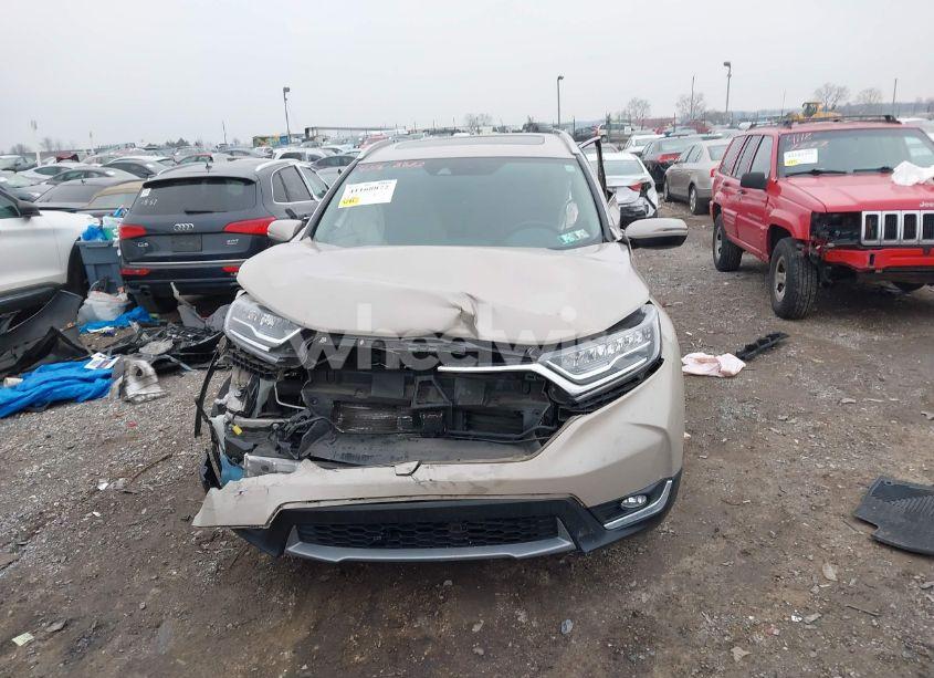 Photo 12 of 2018 Honda Cr-v TOURING (VIN 5J6RW2H96JL006173)