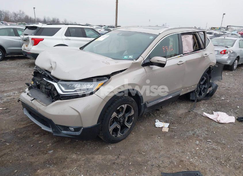 Photo 2 of 2018 Honda Cr-v TOURING (VIN 5J6RW2H96JL006173)
