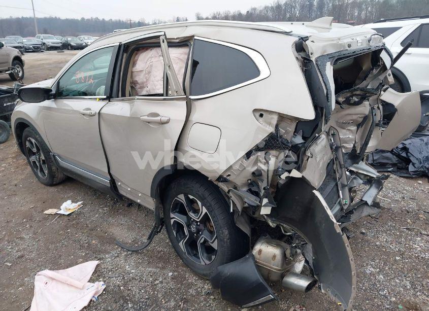 Photo 3 of 2018 Honda Cr-v TOURING (VIN 5J6RW2H96JL006173)