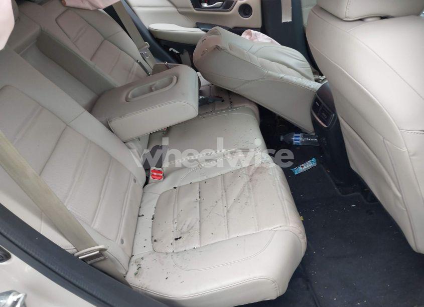 Photo 8 of 2018 Honda Cr-v TOURING (VIN 5J6RW2H96JL006173)