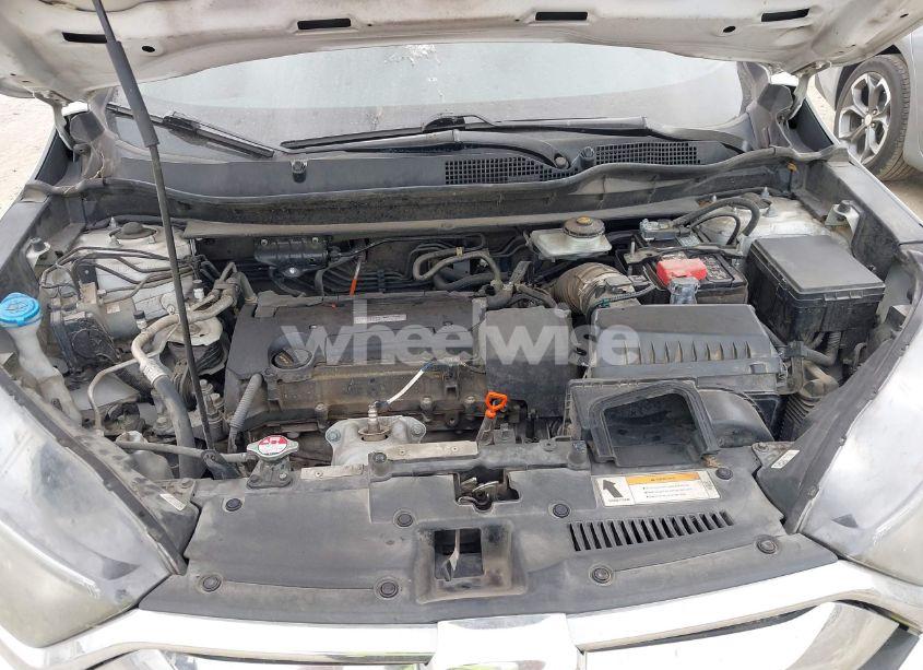 Photo 10 of 2017 Honda Cr-v LX (VIN 5J6RW5H32HL004928)