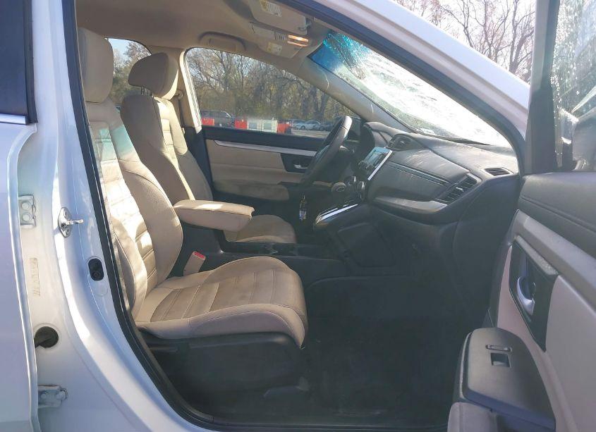 Photo 5 of 2018 Honda Cr-v LX (VIN 5J6RW5H32JL000707)