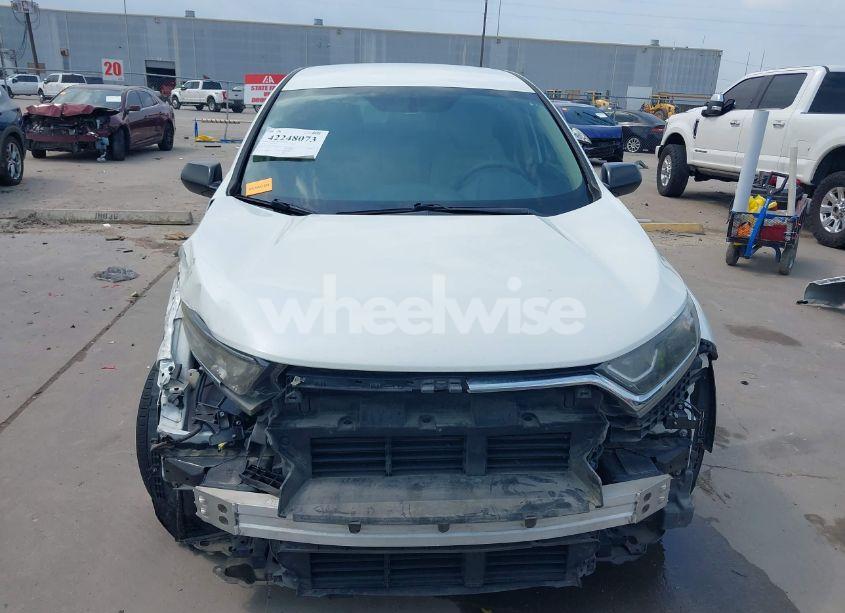 Photo 13 of 2018 Honda Cr-v LX (VIN 5J6RW5H32JL003669)
