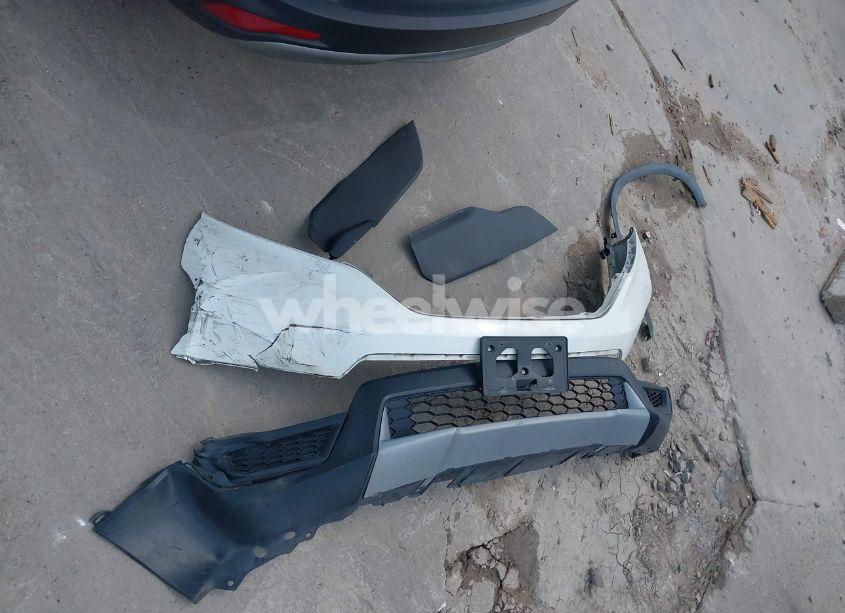 Photo 19 of 2018 Honda Cr-v LX (VIN 5J6RW5H32JL003669)