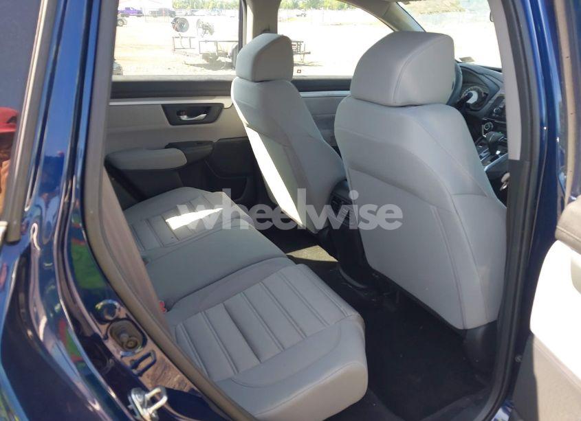 Photo 8 of 2017 Honda Cr-v LX (VIN 5J6RW5H36HL000834)