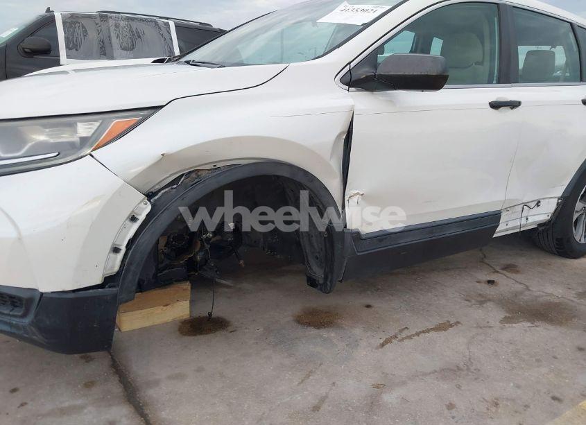 Photo 6 of 2018 Honda Cr-v LX (VIN 5J6RW5H36JL000130)