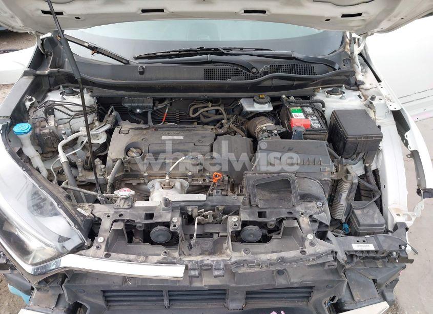 Photo 10 of 2017 Honda Cr-v LX (VIN 5J6RW5H3XHL002442)