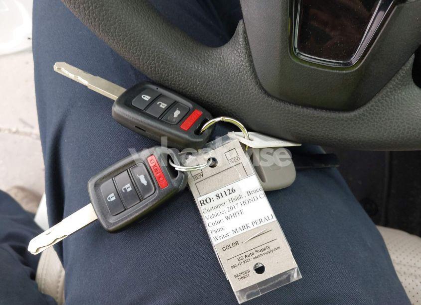 Photo 11 of 2017 Honda Cr-v LX (VIN 5J6RW5H3XHL002442)